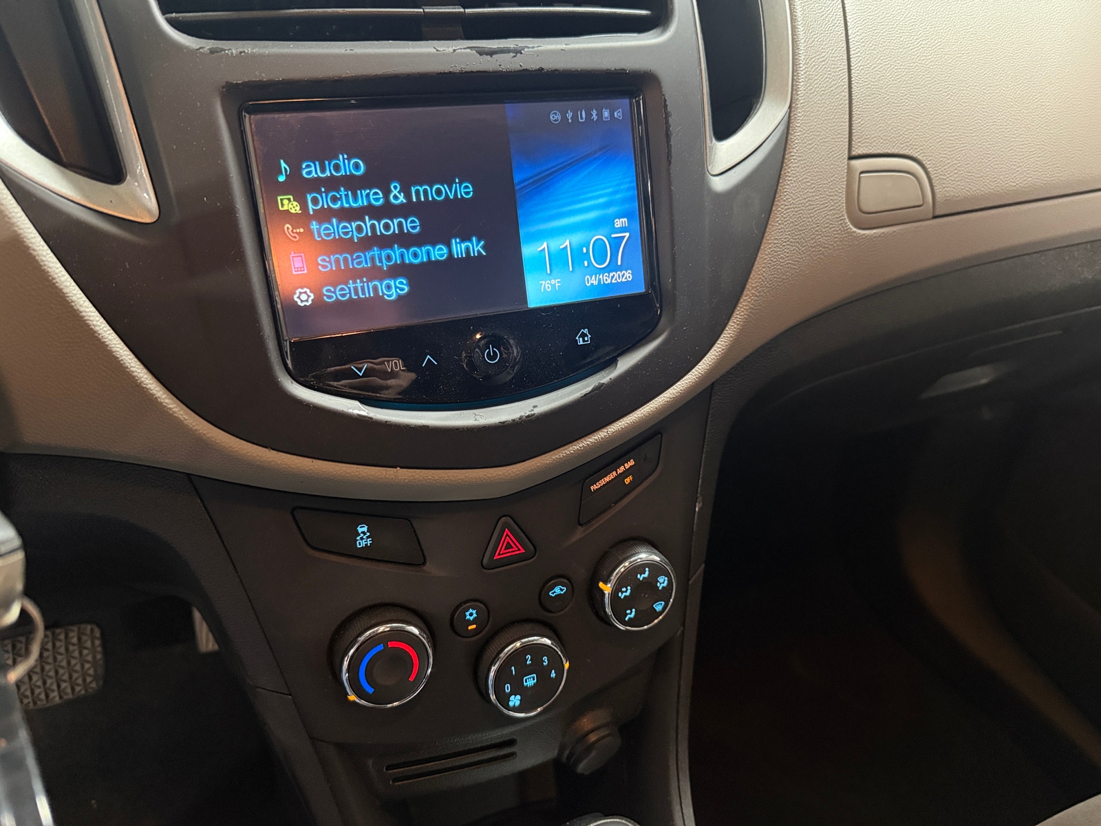 Thumbnail: 2016 Chevrolet Trax - 4