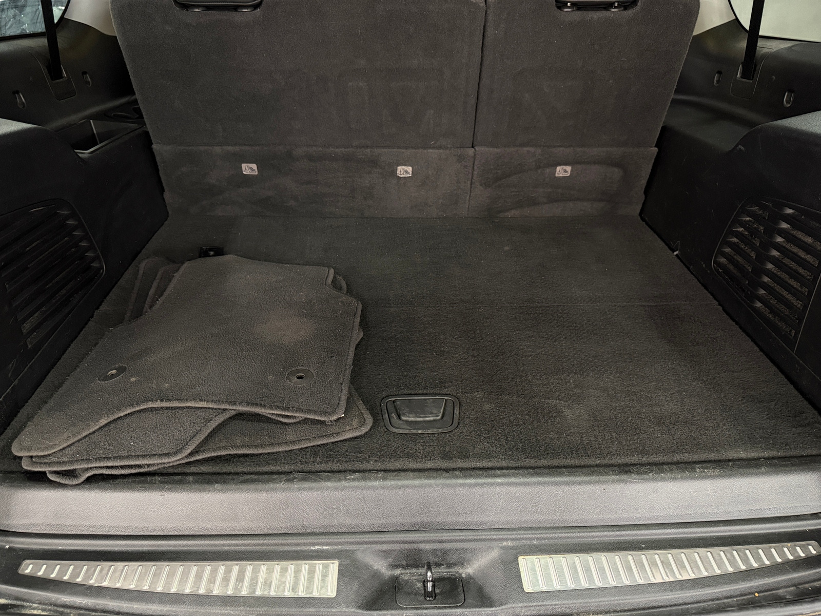 Thumbnail: 2019 GMC Yukon XL - 6