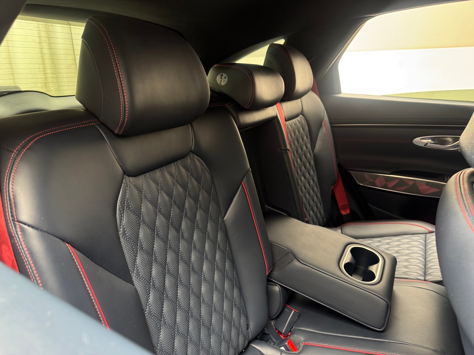 Thumbnail: 2022 Genesis GV70 - 5