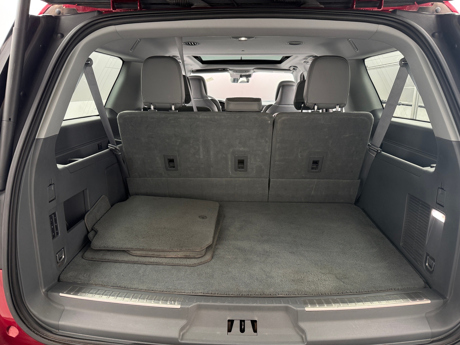 Thumbnail: 2019 Lincoln Navigator L - 6