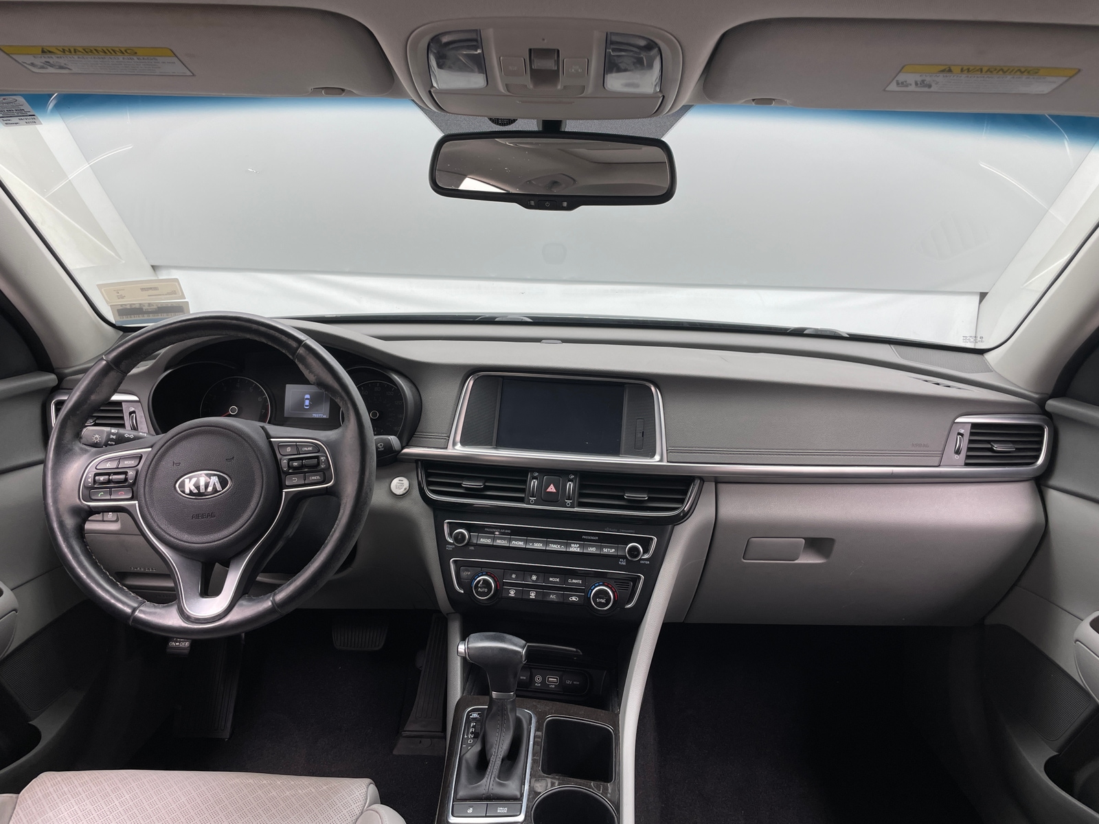 Thumbnail: 2016 Kia Optima - 2