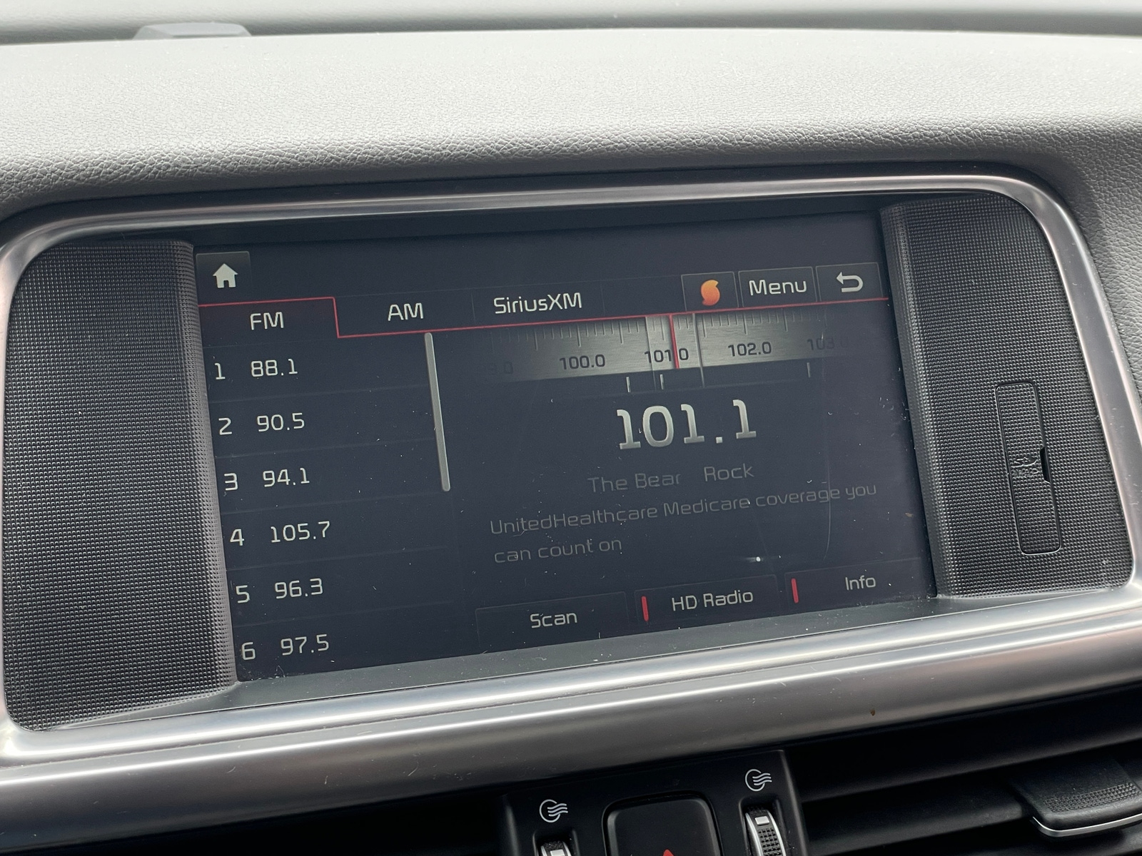Thumbnail: 2016 Kia Optima - 3