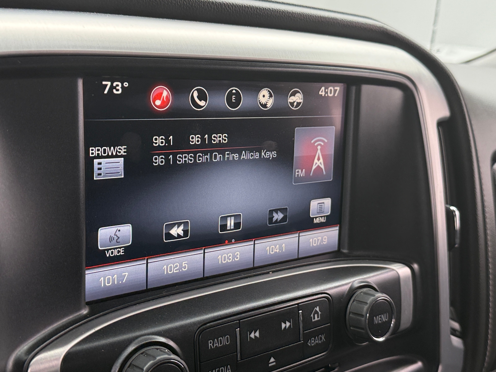 Thumbnail: 2015 GMC Sierra 1500 - 4