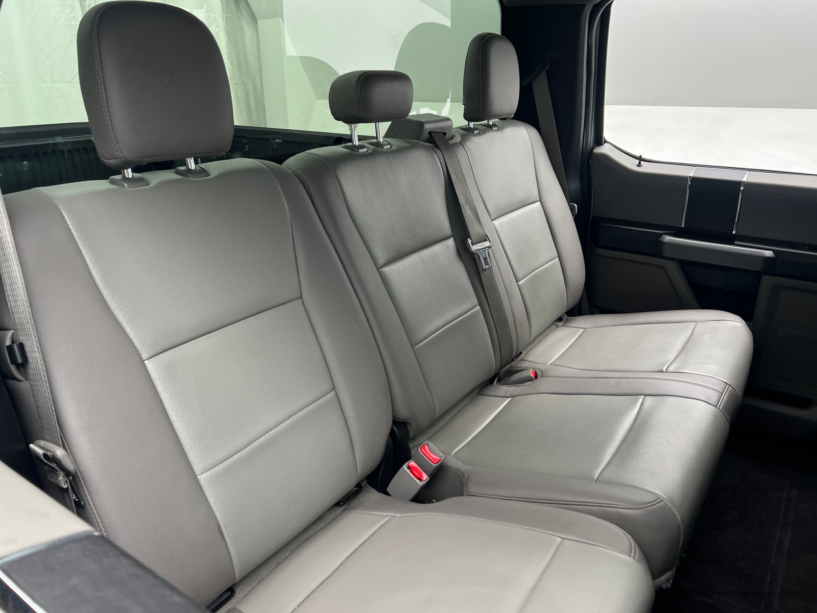 Thumbnail: 2017 Ford Econoline - 6