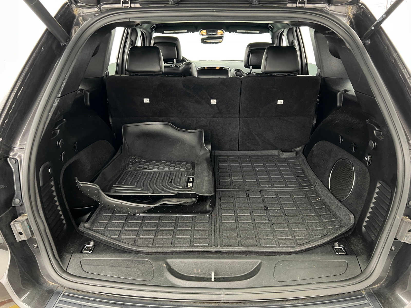 Thumbnail: 2020 Jeep Grand Cherokee - 7