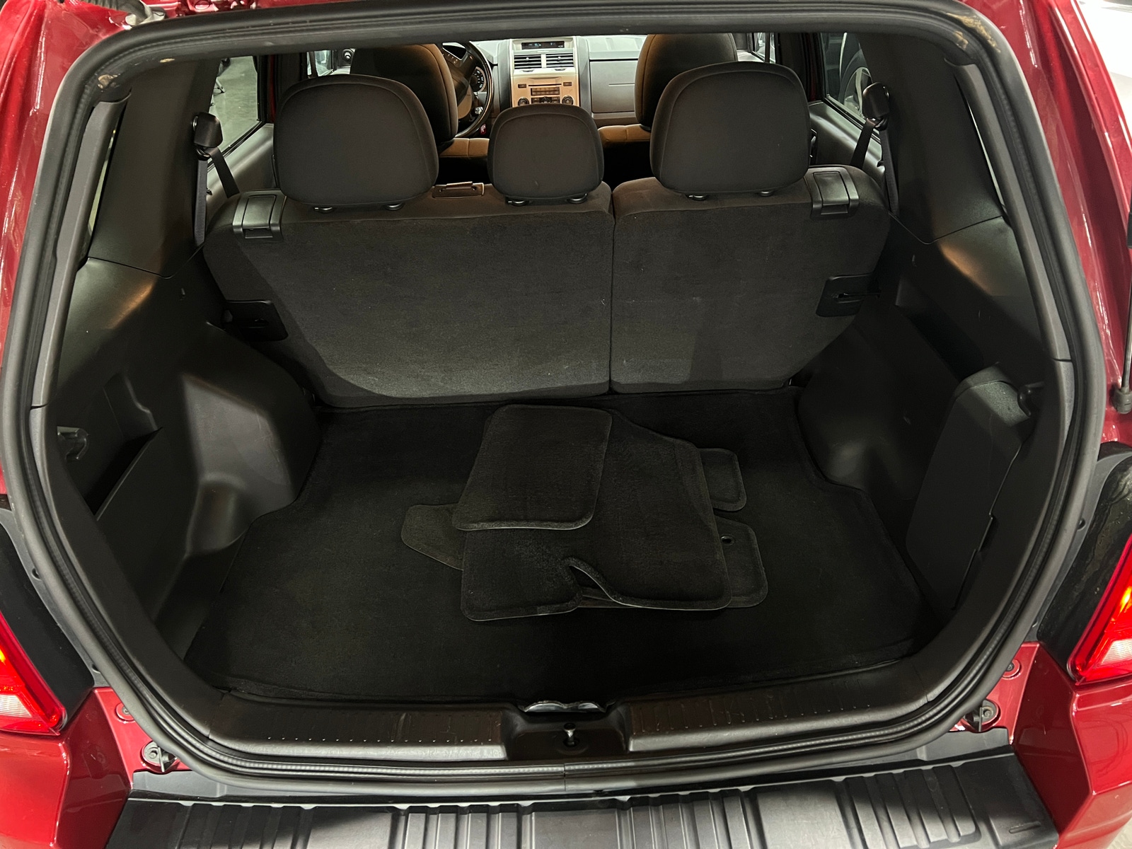 Thumbnail: 2010 Ford Escape - 7