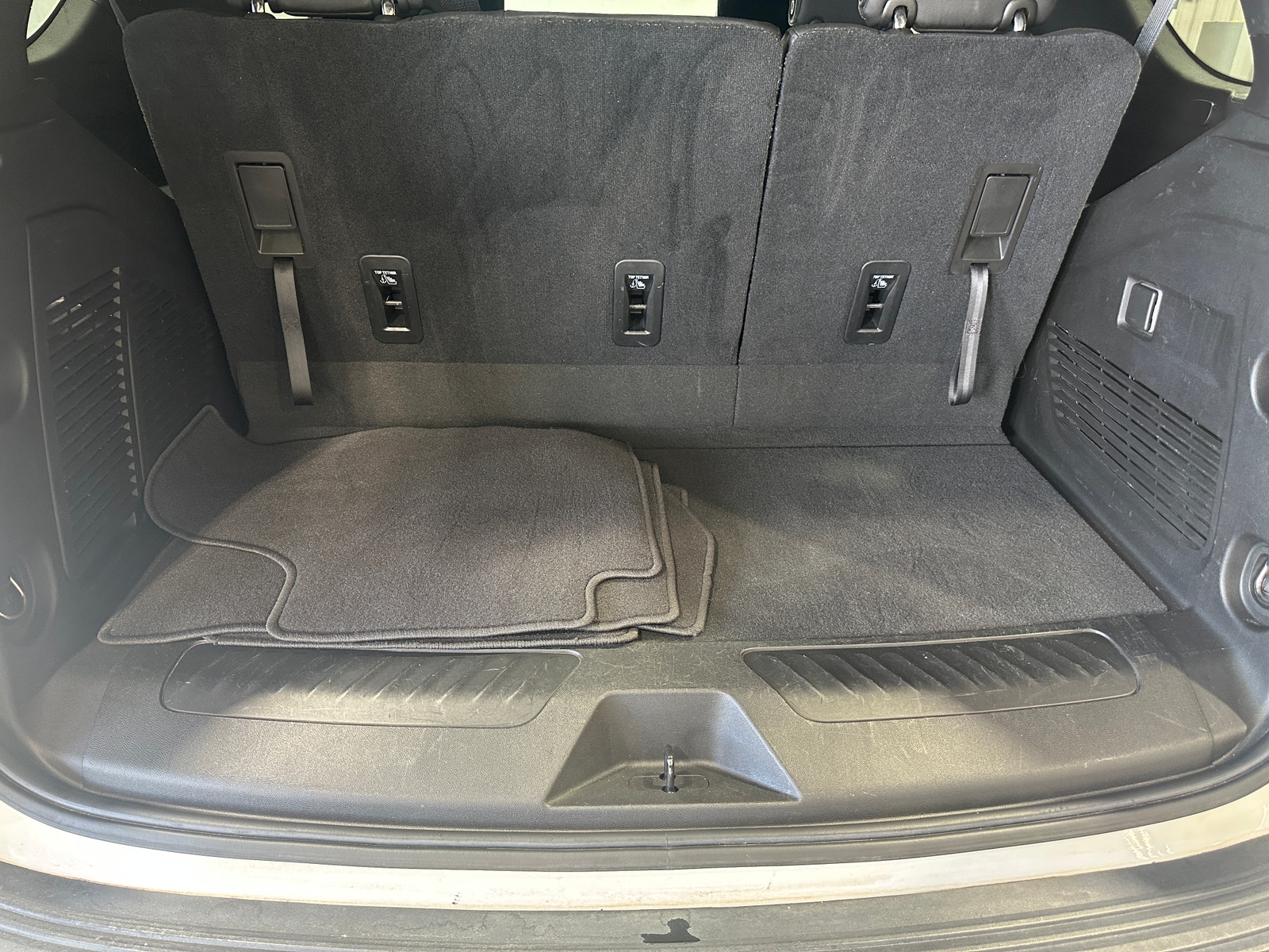 Thumbnail: 2021 Chevrolet Tahoe - 6