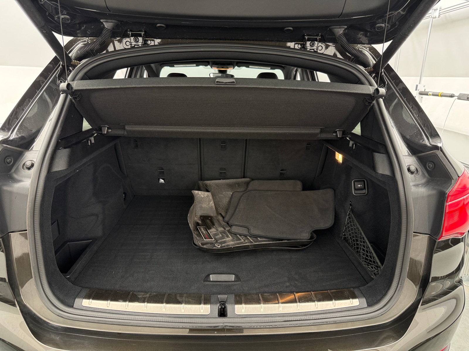 Thumbnail: 2016 BMW X1 - 6