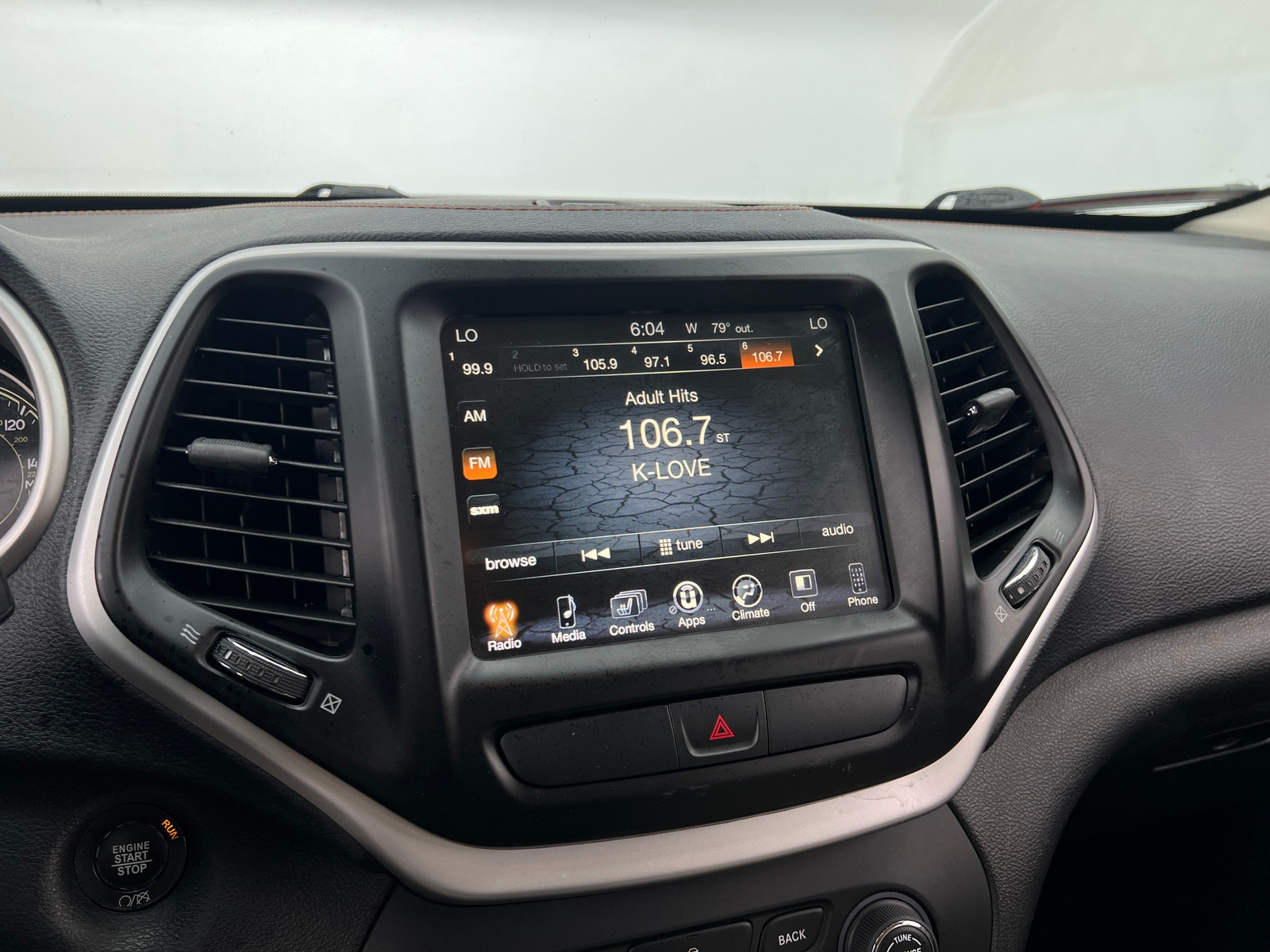 Thumbnail: 2017 Jeep Cherokee - 3