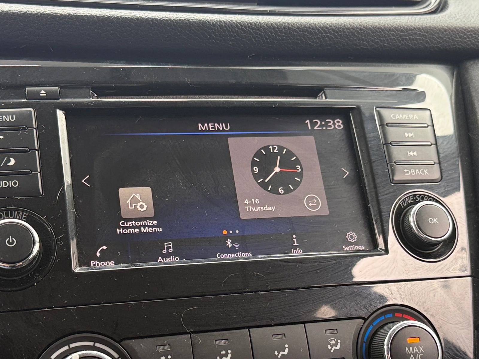 Thumbnail: 2018 Nissan Rogue - 4