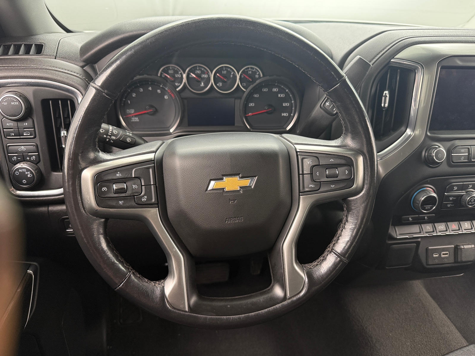 Thumbnail: 2021 Chevrolet Silverado 1500 - 5