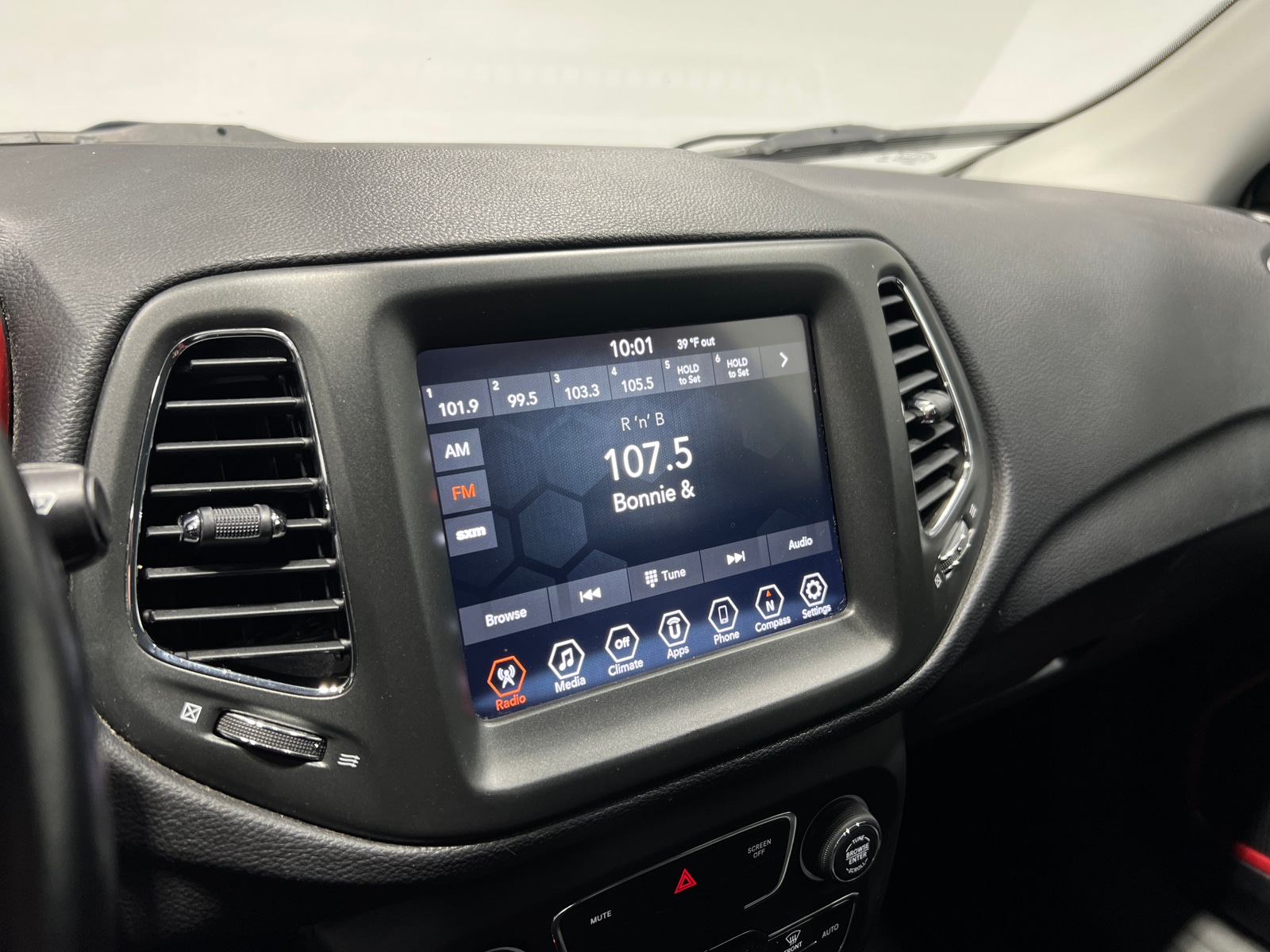 Thumbnail: 2020 Jeep Compass - 4