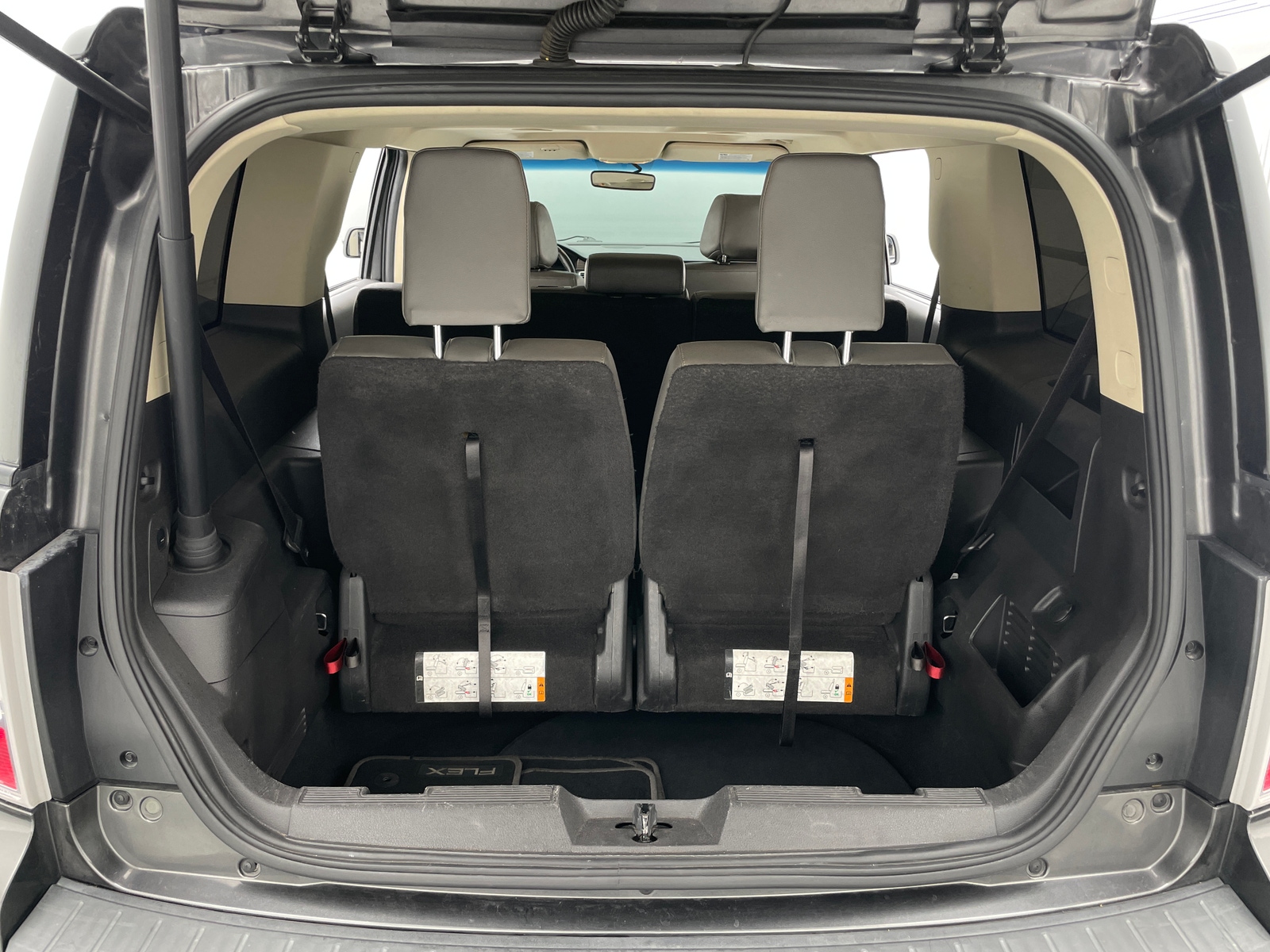 Thumbnail: 2018 Ford Flex - 6