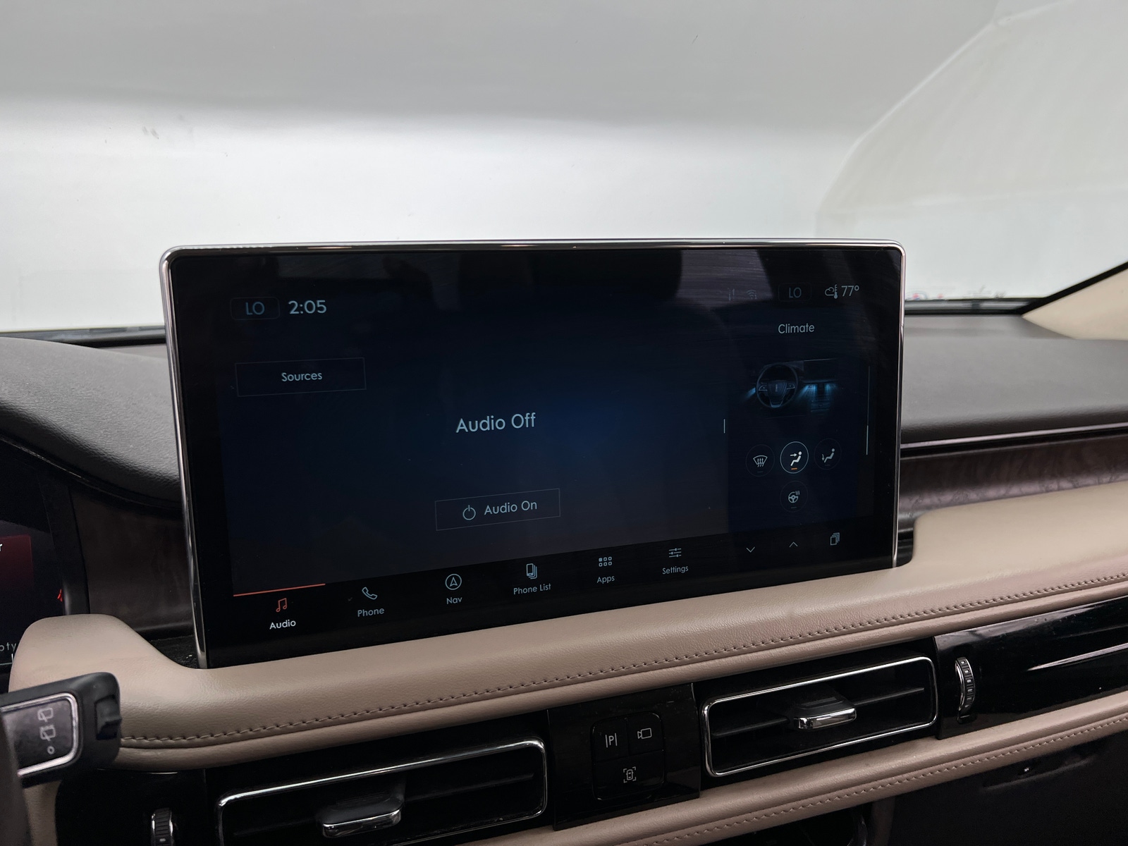 Thumbnail: 2021 Lincoln Nautilus - 3