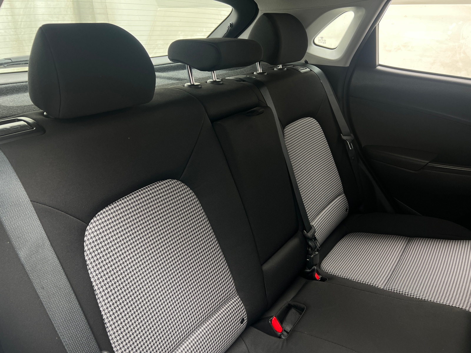 Thumbnail: 2021 Hyundai Kona - 6