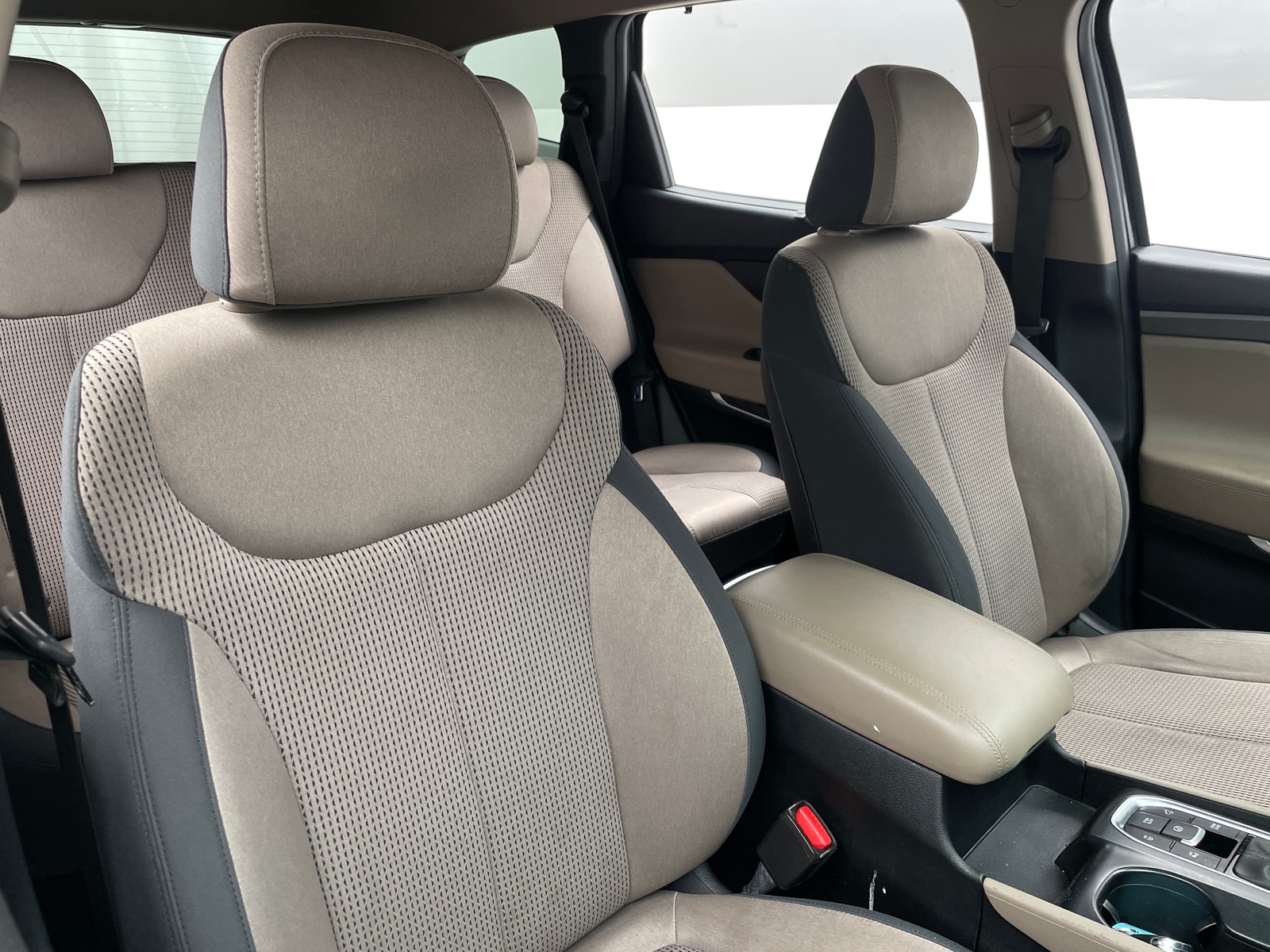 Thumbnail: 2019 Hyundai Santa Fe - 2