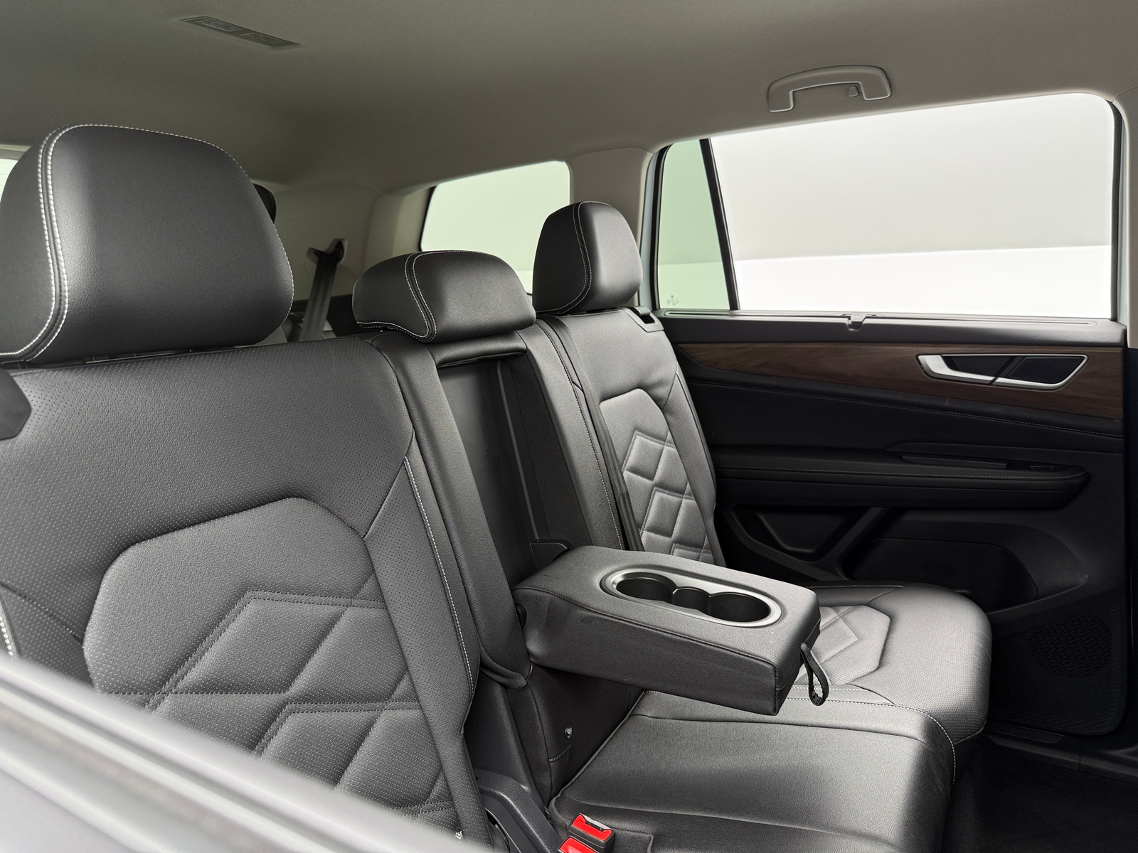 Thumbnail: 2025 Volkswagen Atlas - 5