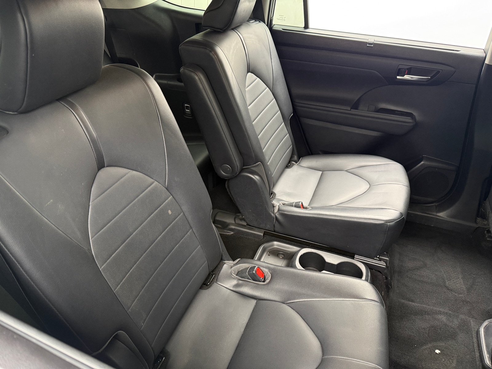 Thumbnail: 2021 Toyota Highlander - 5