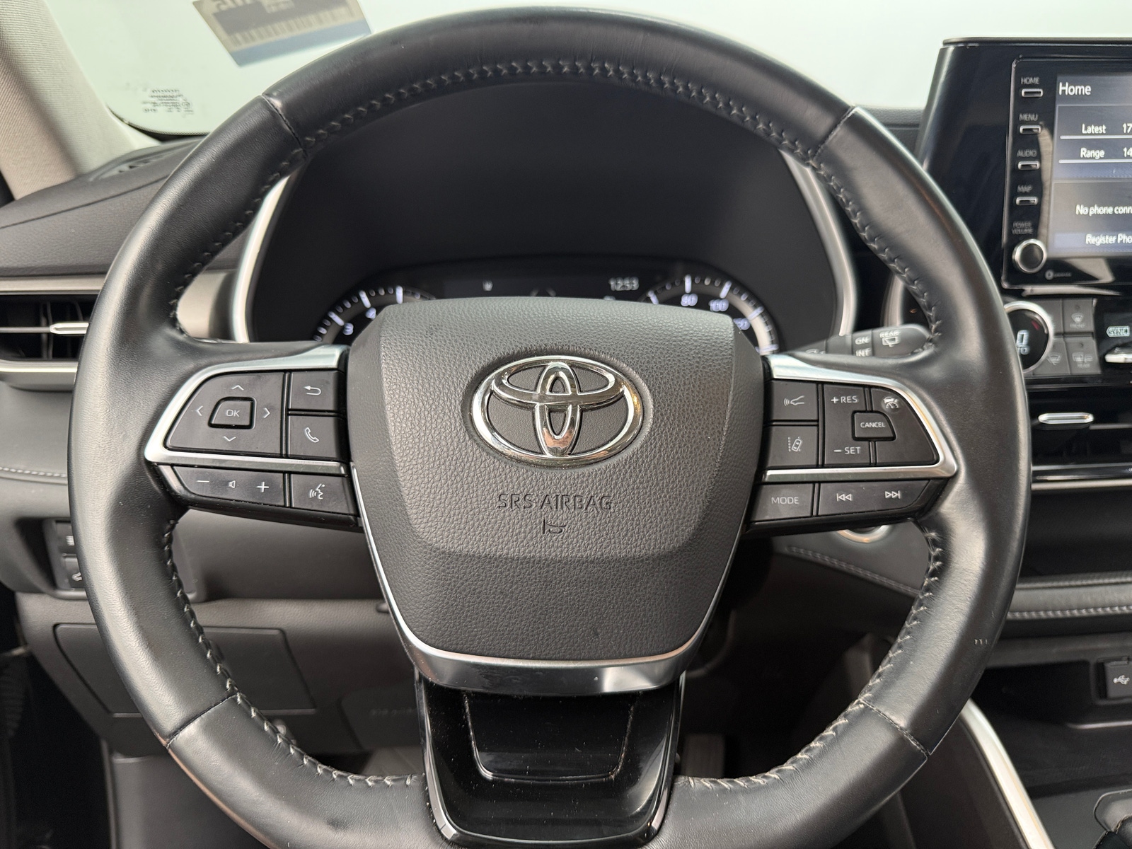 Thumbnail: 2021 Toyota Highlander - 4