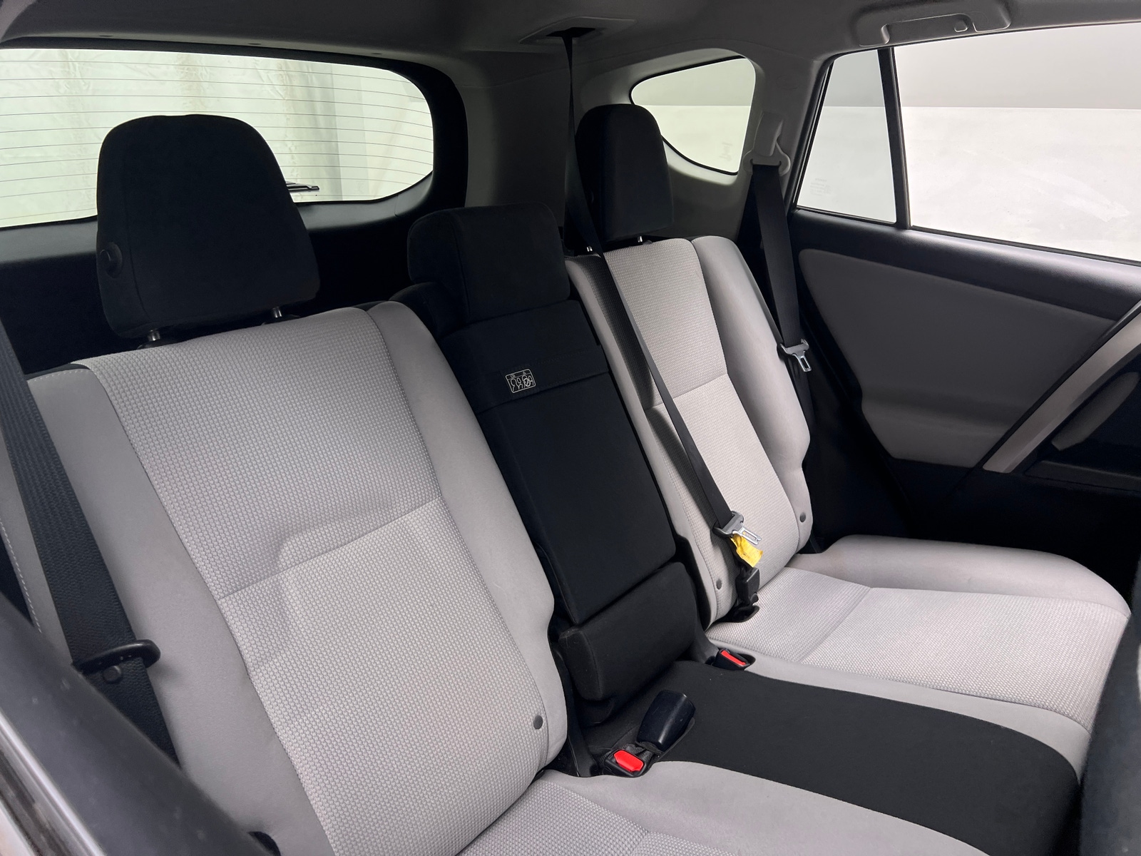 Thumbnail: 2018 Toyota RAV4 - 6