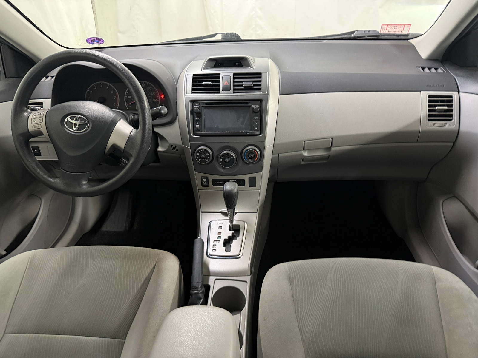 Thumbnail: 2013 Toyota Corolla - 3