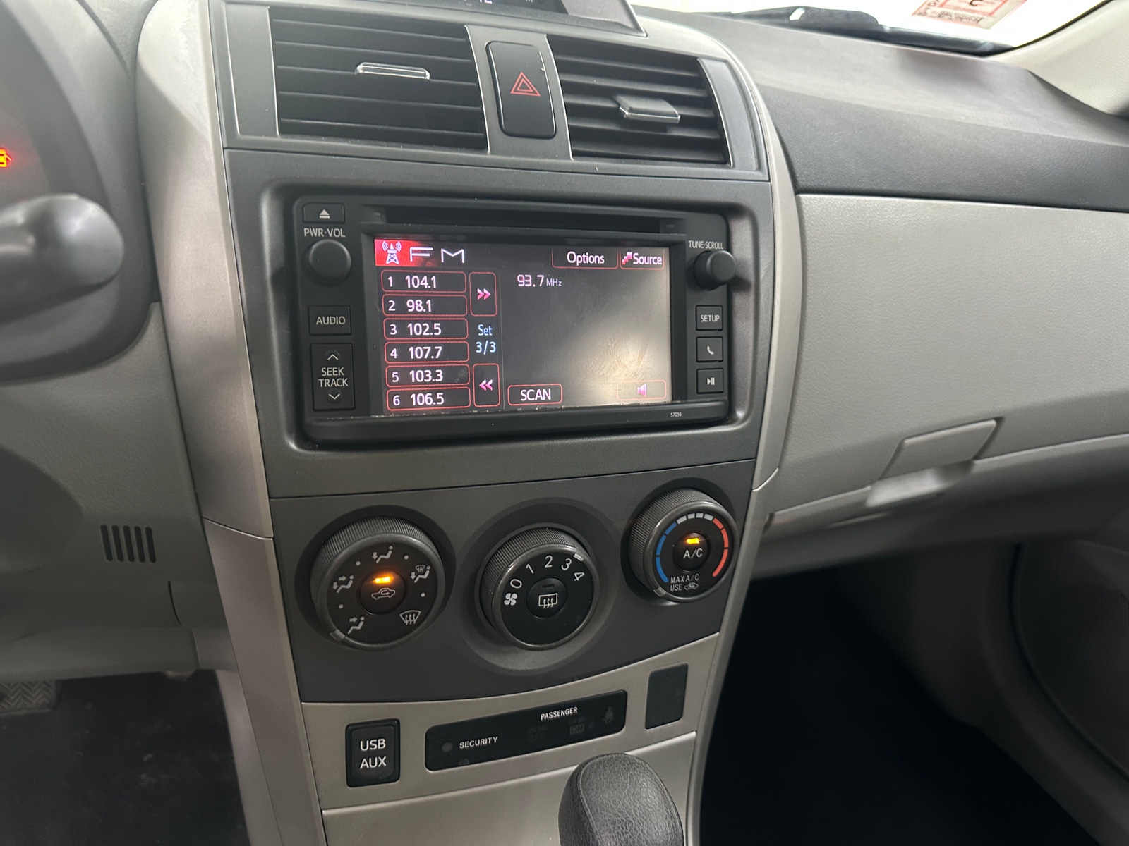 Thumbnail: 2013 Toyota Corolla - 4