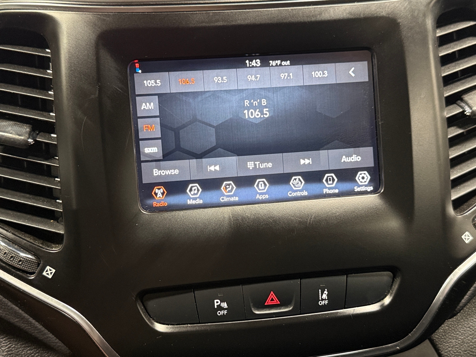 Thumbnail: 2021 Jeep Cherokee - 4