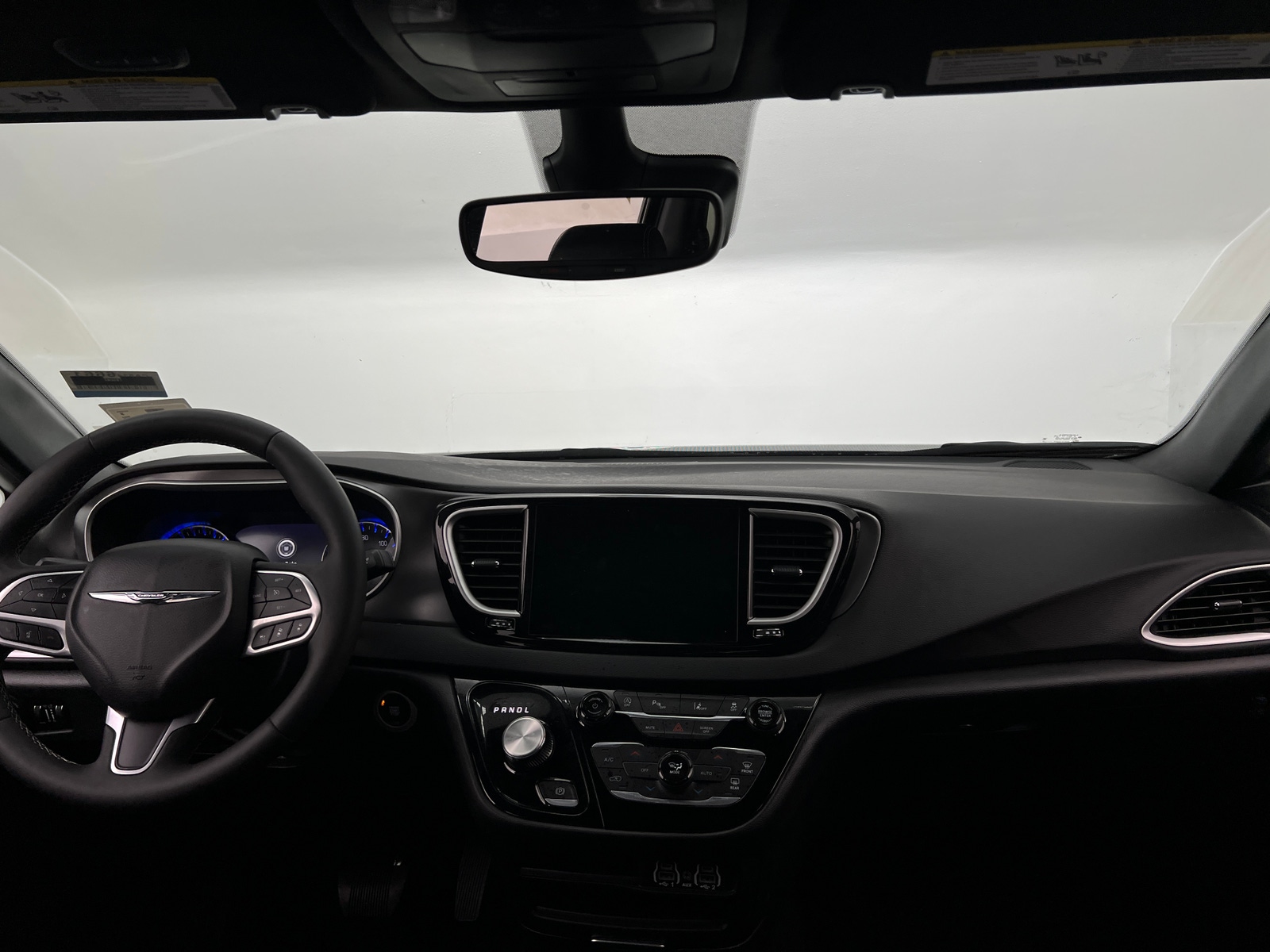 Thumbnail: 2025 Chrysler Pacifica - 2