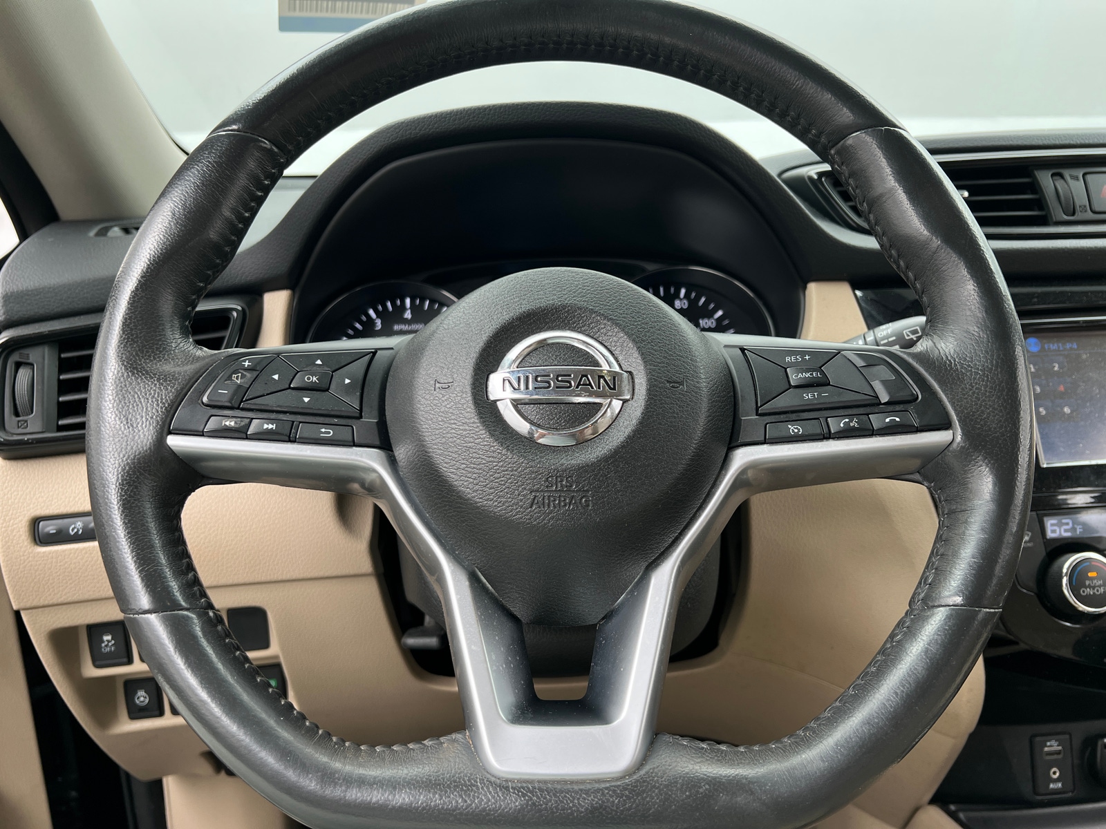 Thumbnail: 2017 Nissan Rogue - 5
