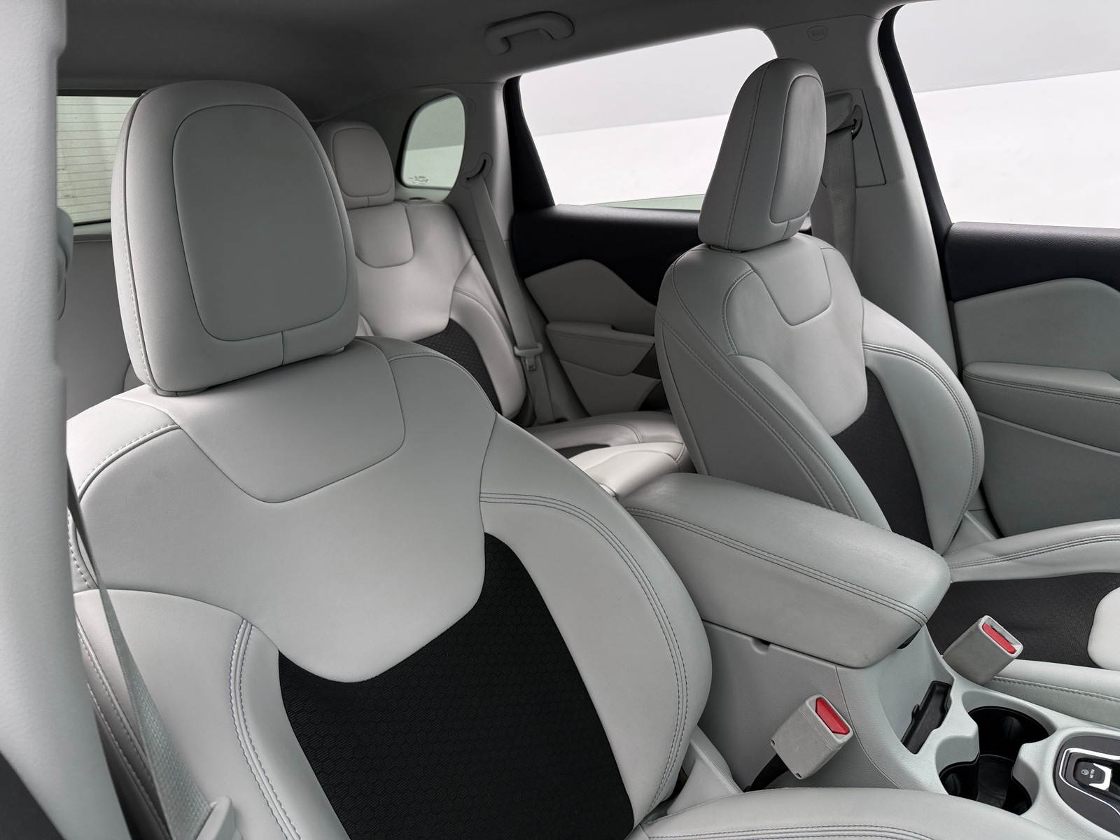 Thumbnail: 2020 Jeep Cherokee - 2