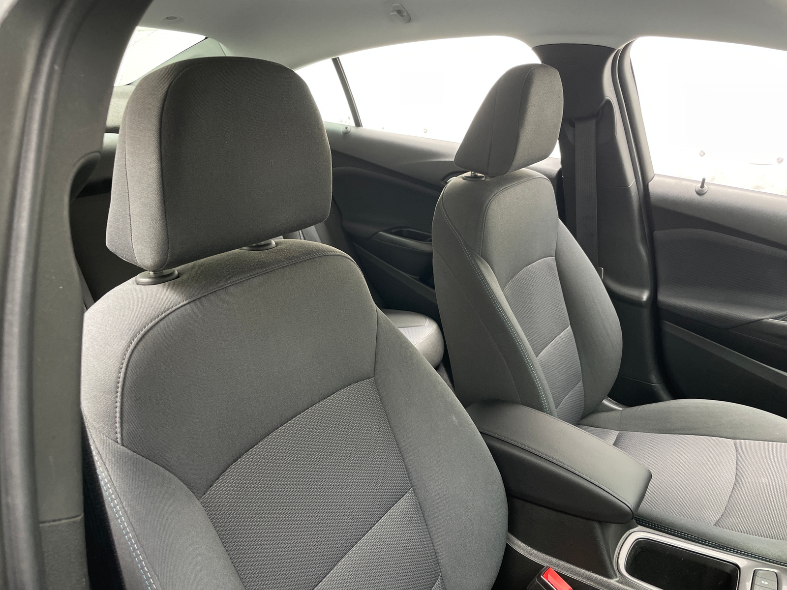 Thumbnail: 2019 Chevrolet Cruze - 2
