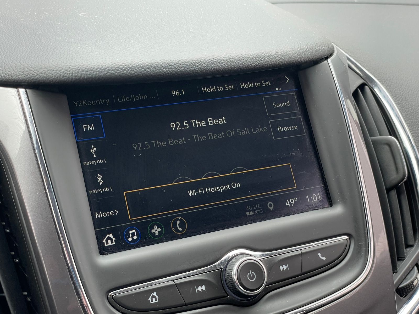 Thumbnail: 2019 Chevrolet Cruze - 4
