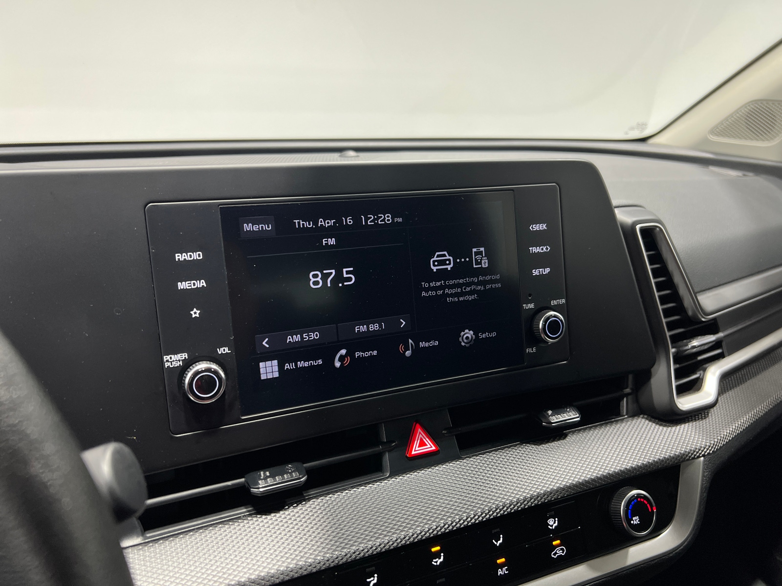 Thumbnail: 2025 Kia Sportage - 4