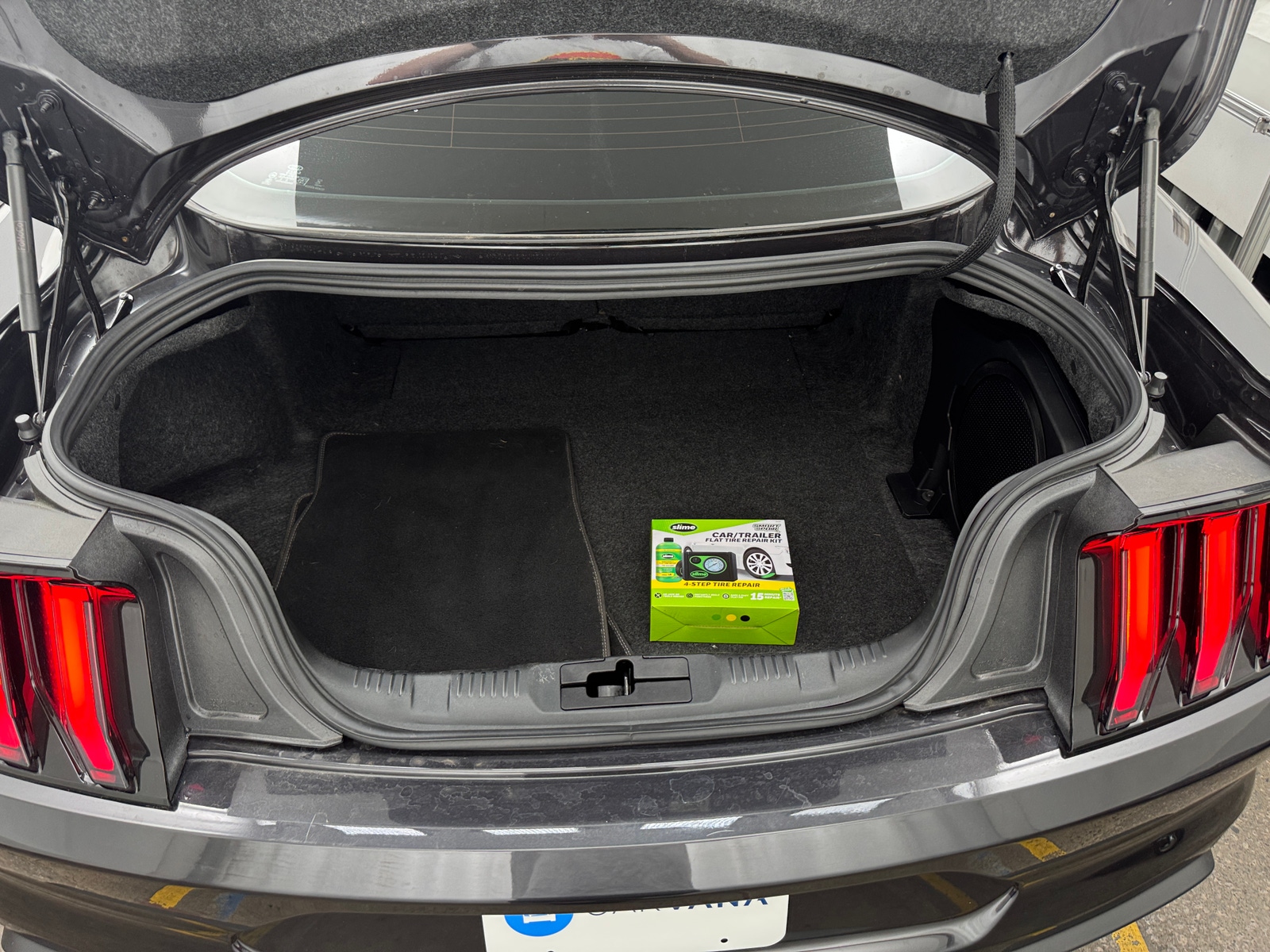 Thumbnail: 2022 Ford Mustang - 4