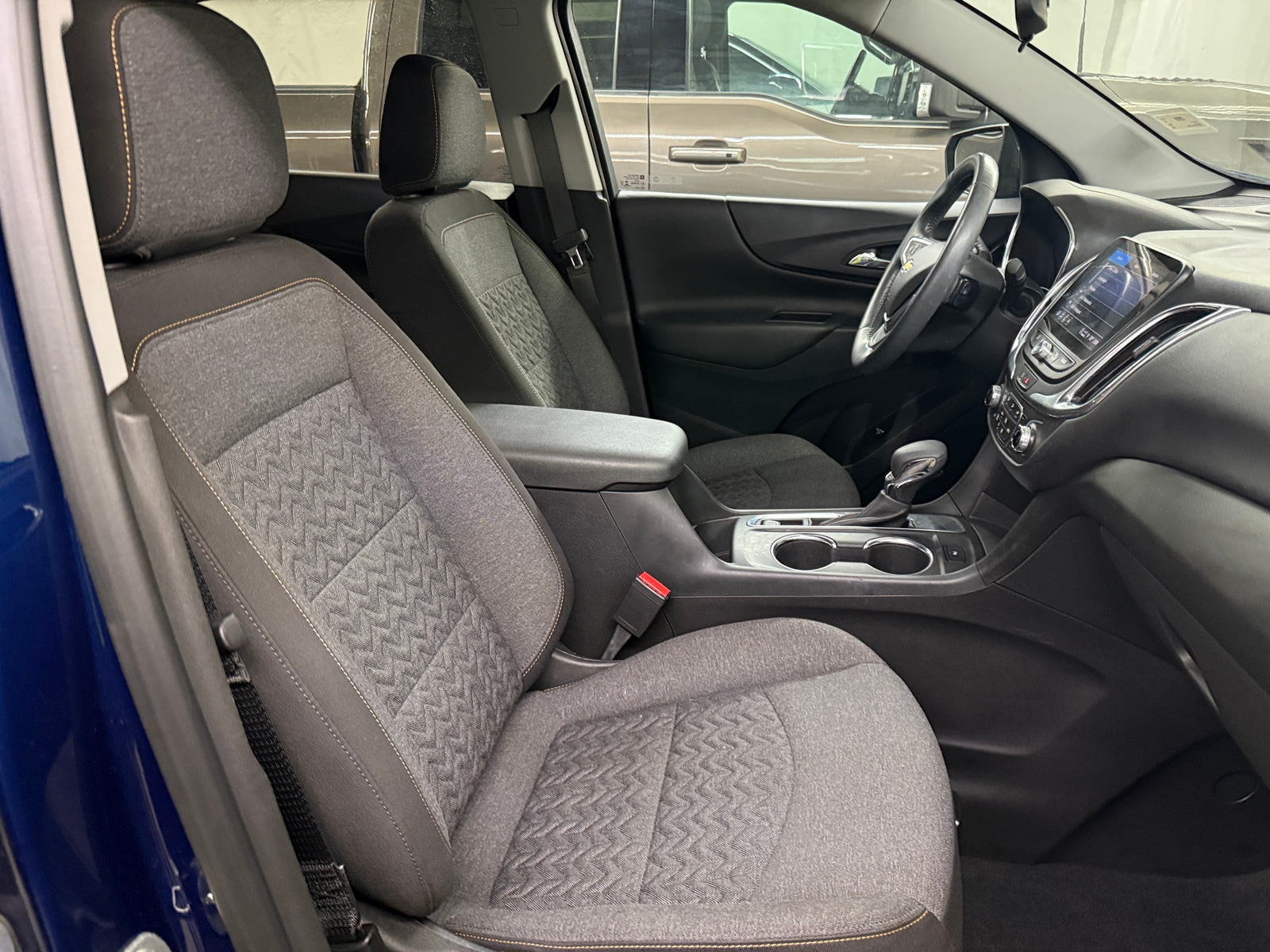 Thumbnail: 2022 Chevrolet Equinox - 2