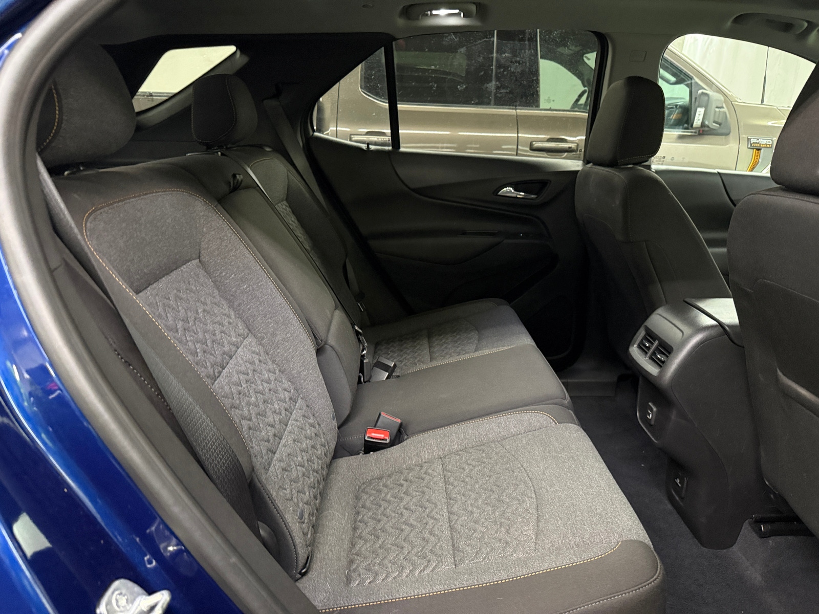 Thumbnail: 2022 Chevrolet Equinox - 6