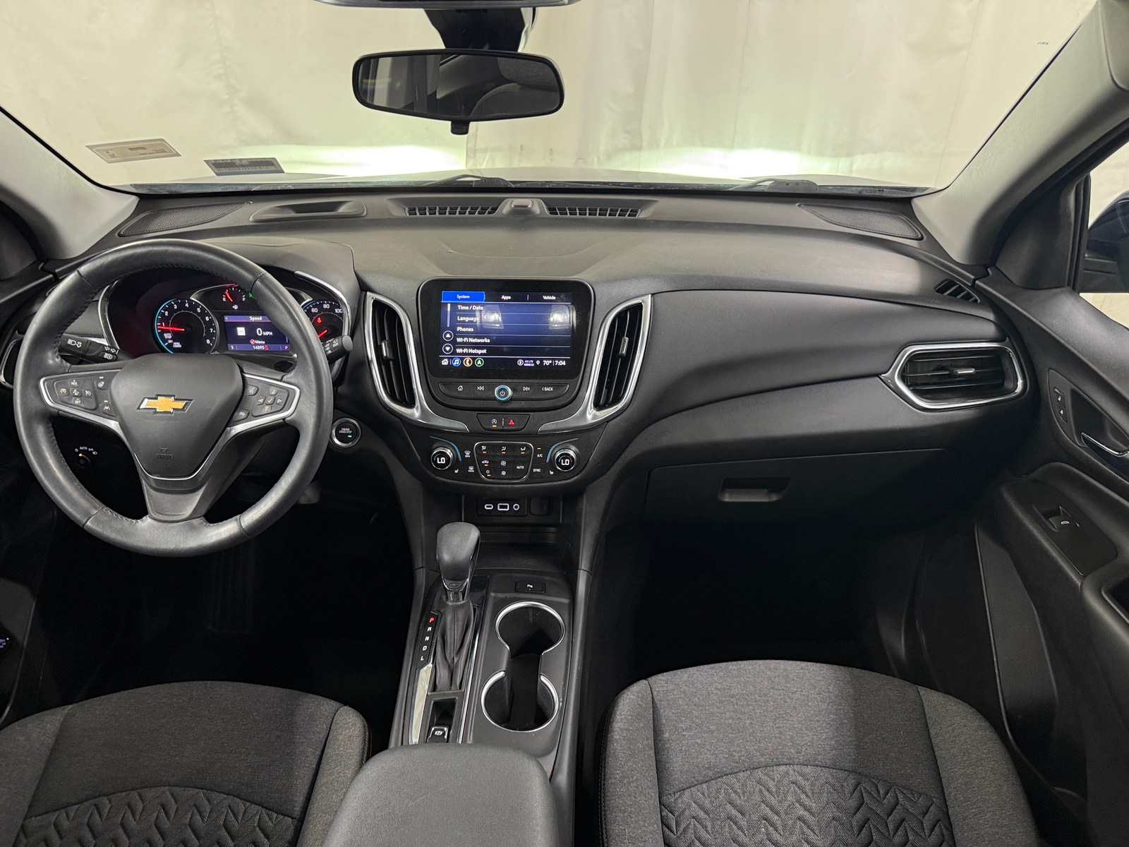 Thumbnail: 2022 Chevrolet Equinox - 3