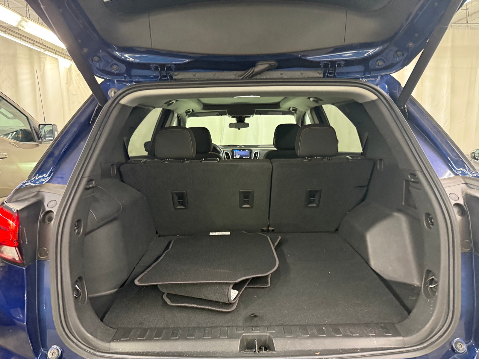 Thumbnail: 2022 Chevrolet Equinox - 7