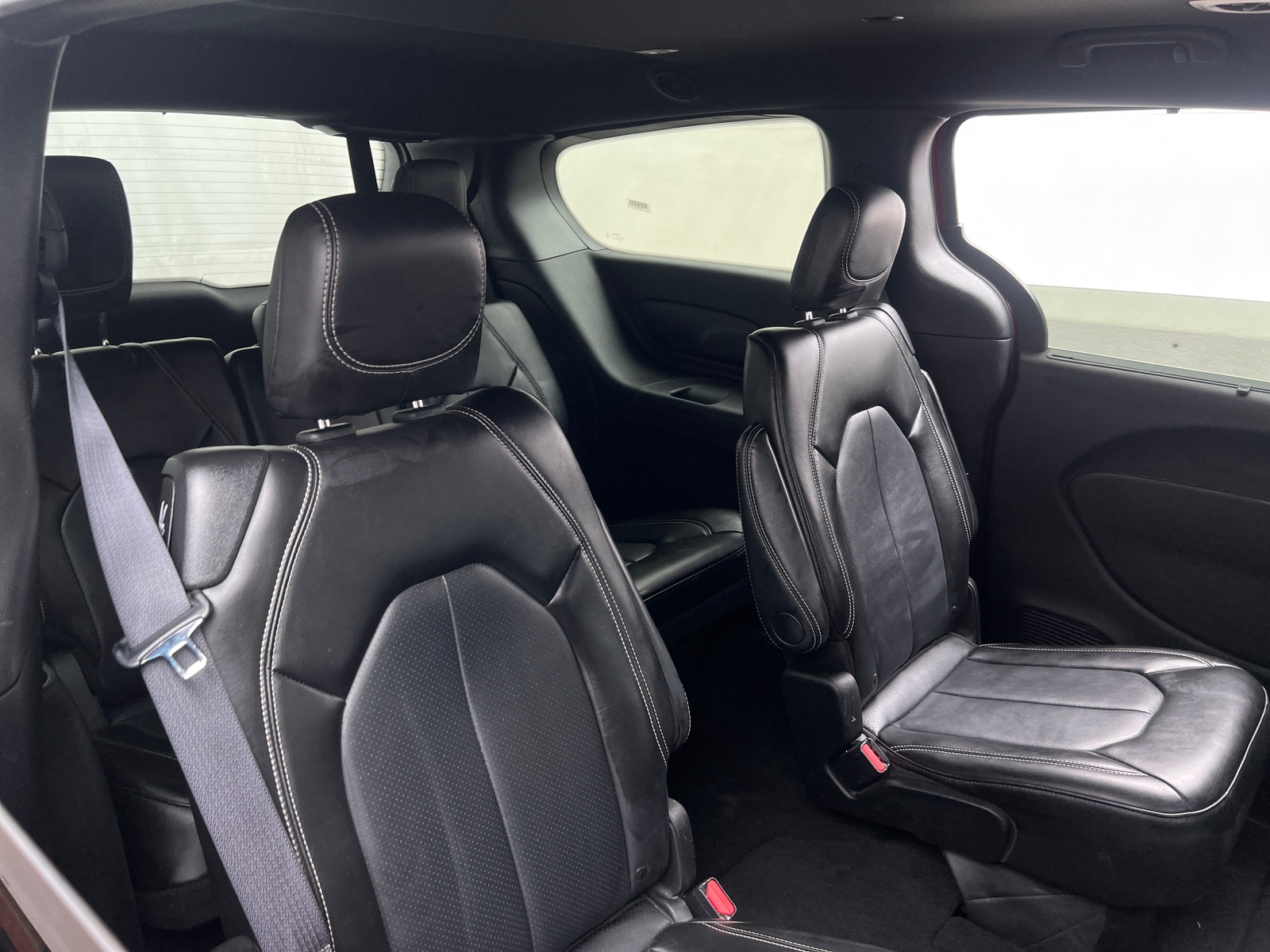 Thumbnail: 2025 Chrysler Pacifica - 5