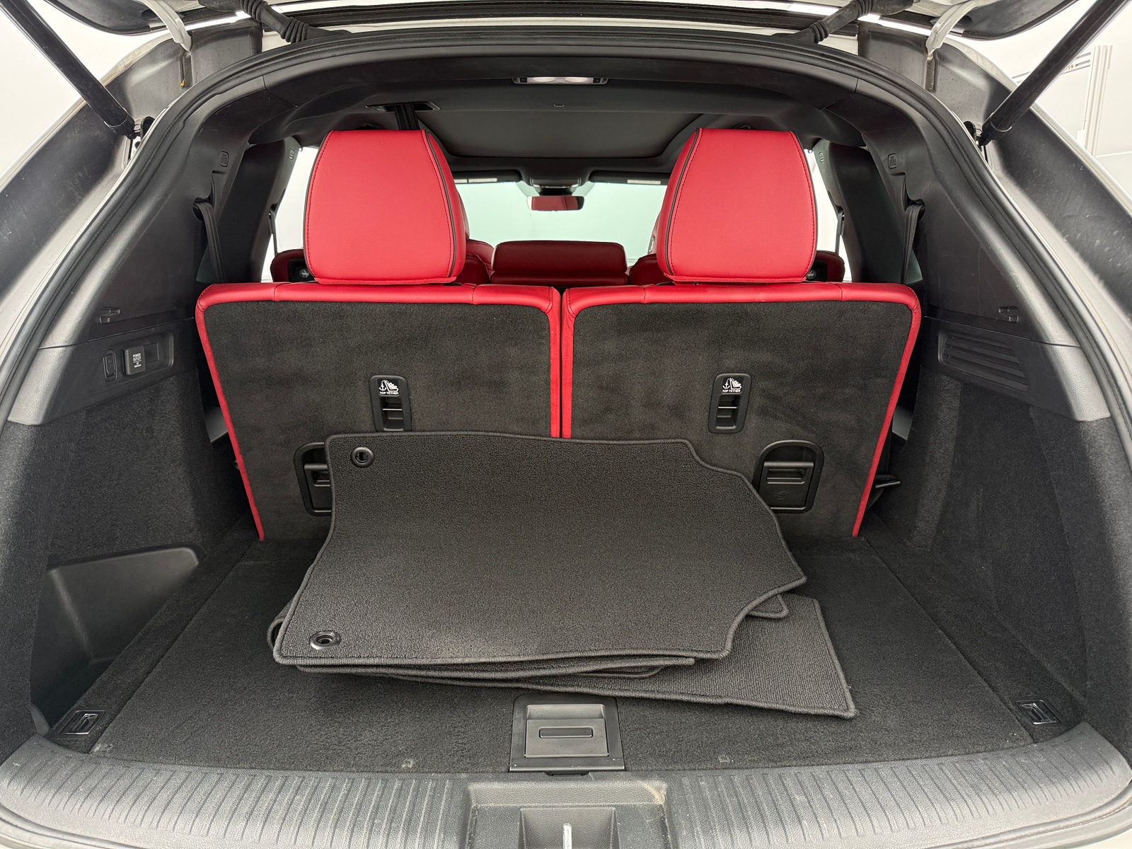 Thumbnail: 2023 Acura MDX - 6