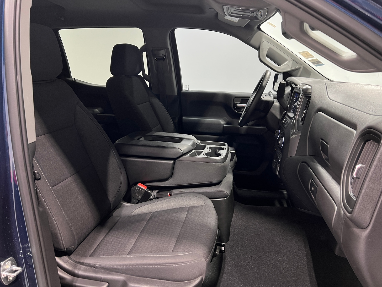 Thumbnail: 2022 Chevrolet Silverado 1500 - 2