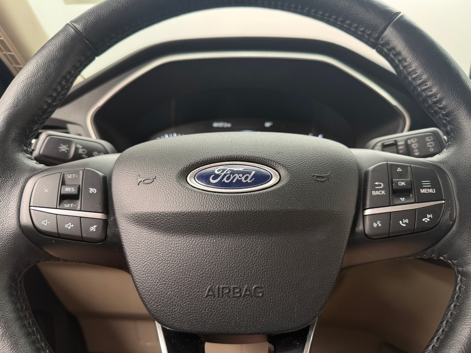 Thumbnail: 2020 Ford Escape - 4