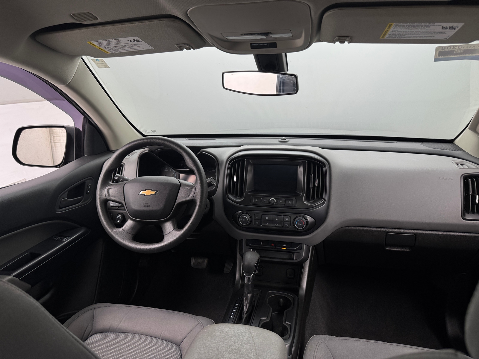 Thumbnail: 2022 Chevrolet Colorado - 3