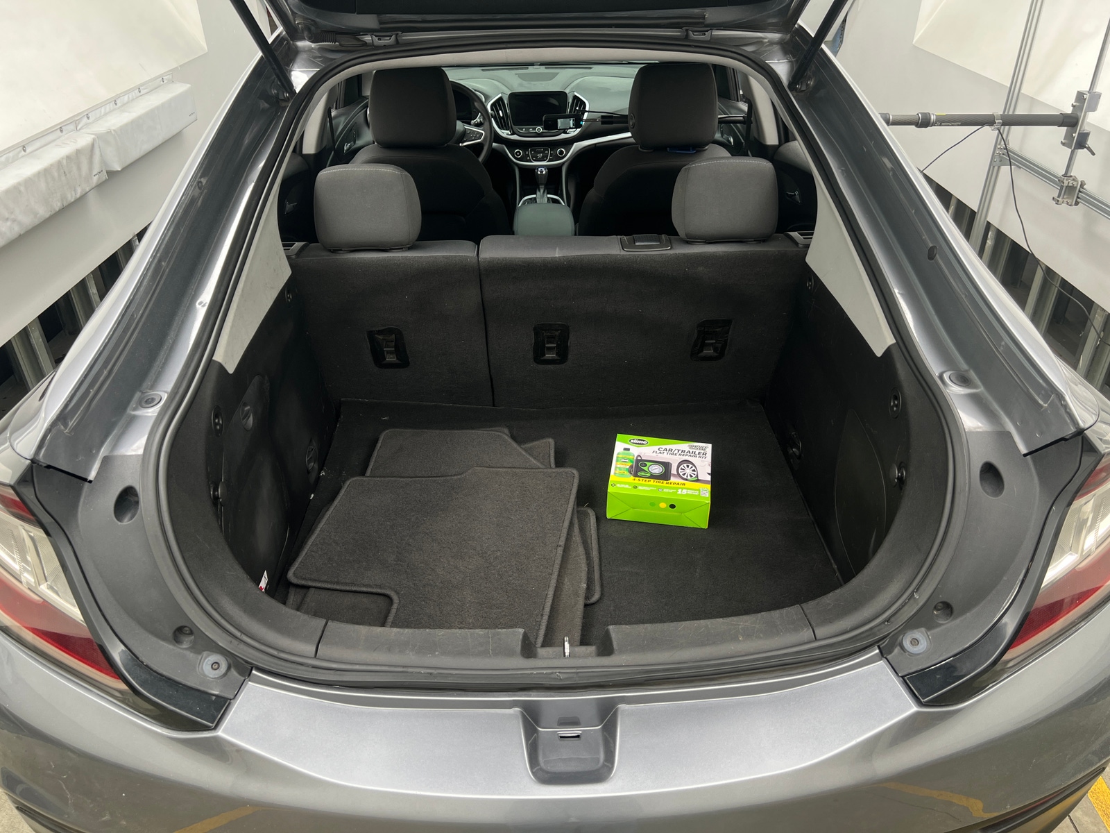 Thumbnail: 2018 Chevrolet Volt - 7