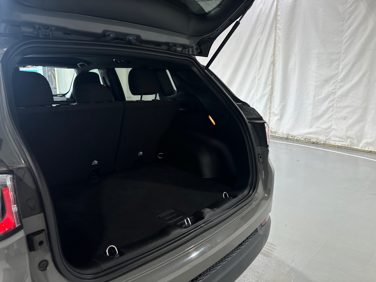 Thumbnail: 2023 Jeep Compass - 7