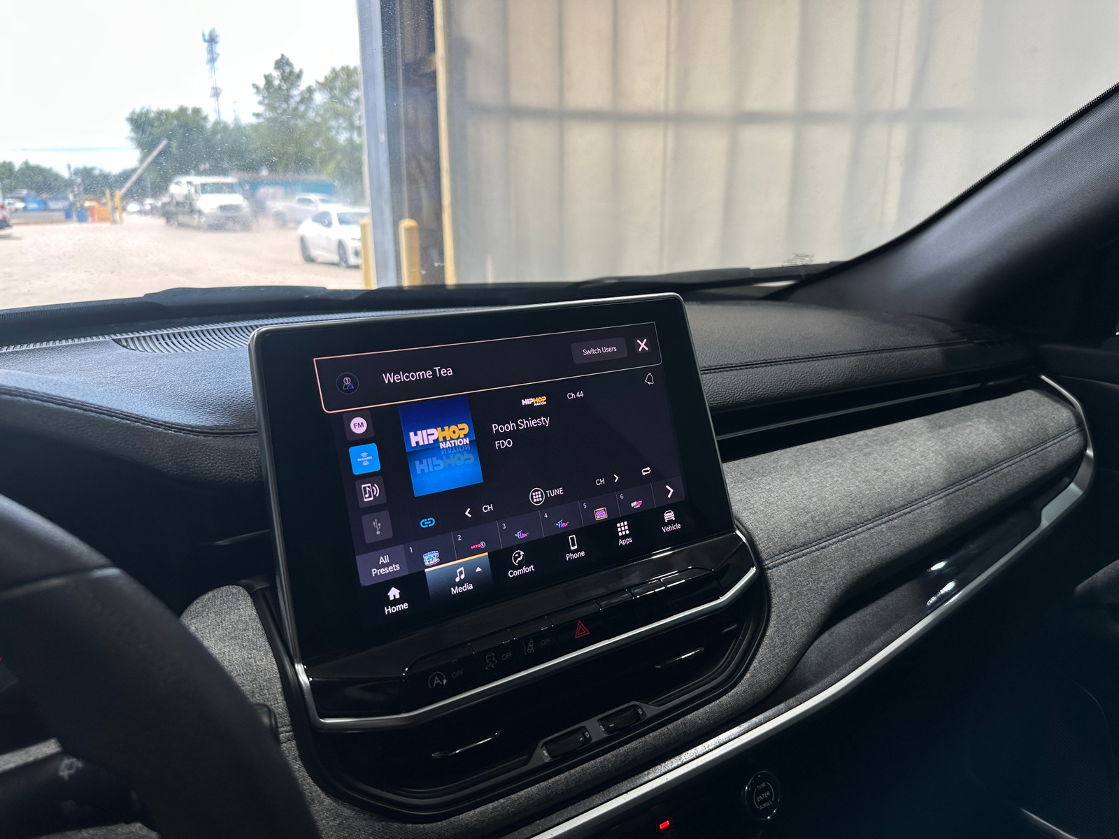 Thumbnail: 2023 Jeep Compass - 4