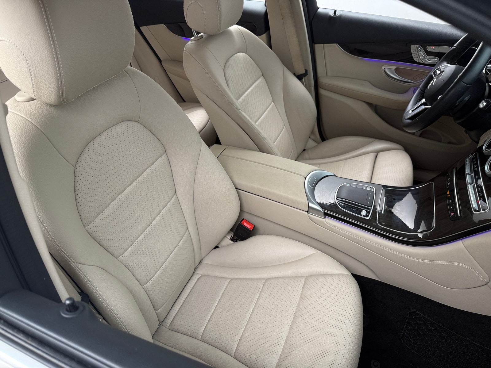 Thumbnail: 2020 Mercedes-Benz GLC - 2