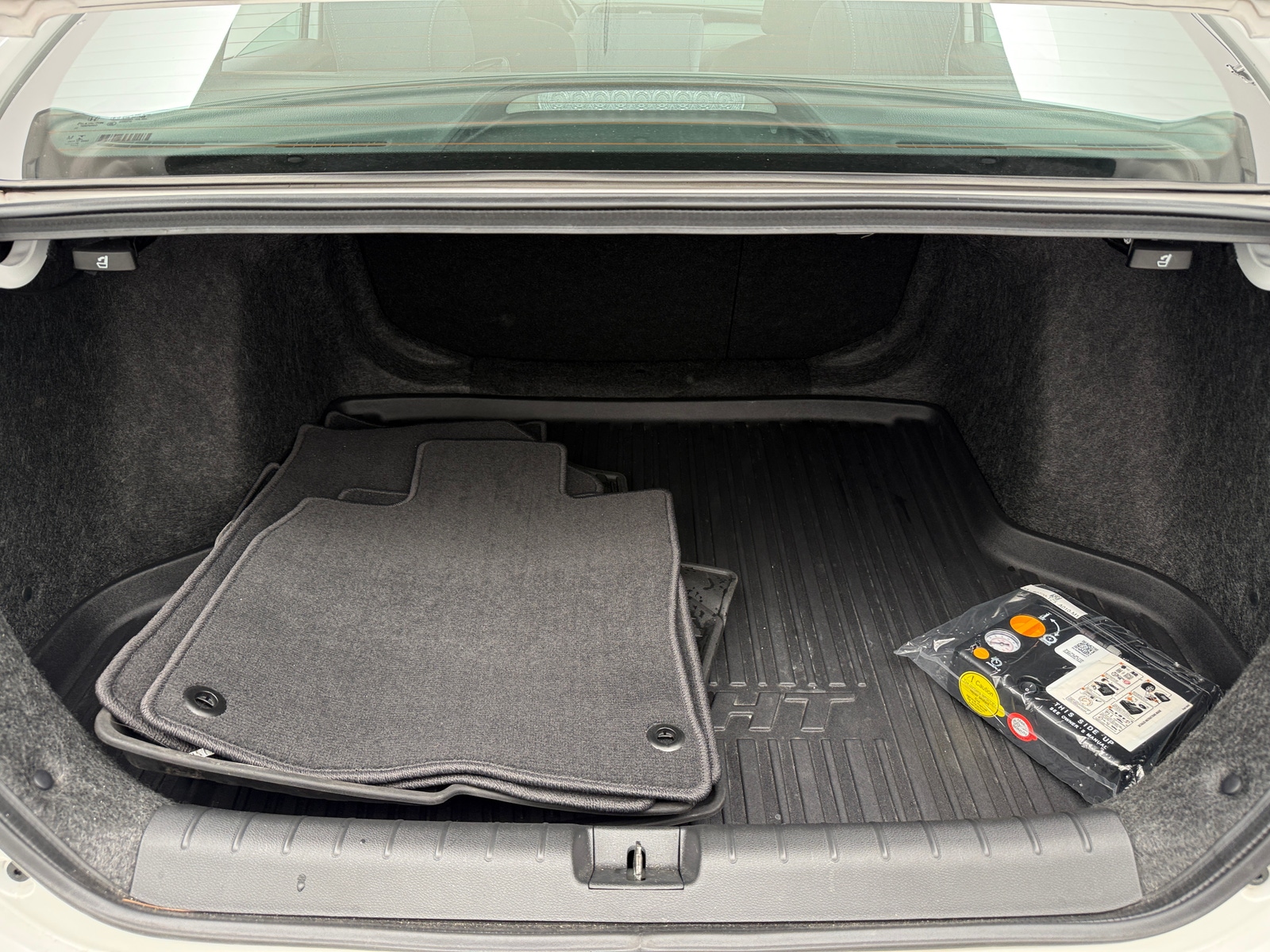 Thumbnail: 2019 Honda Insight - 7