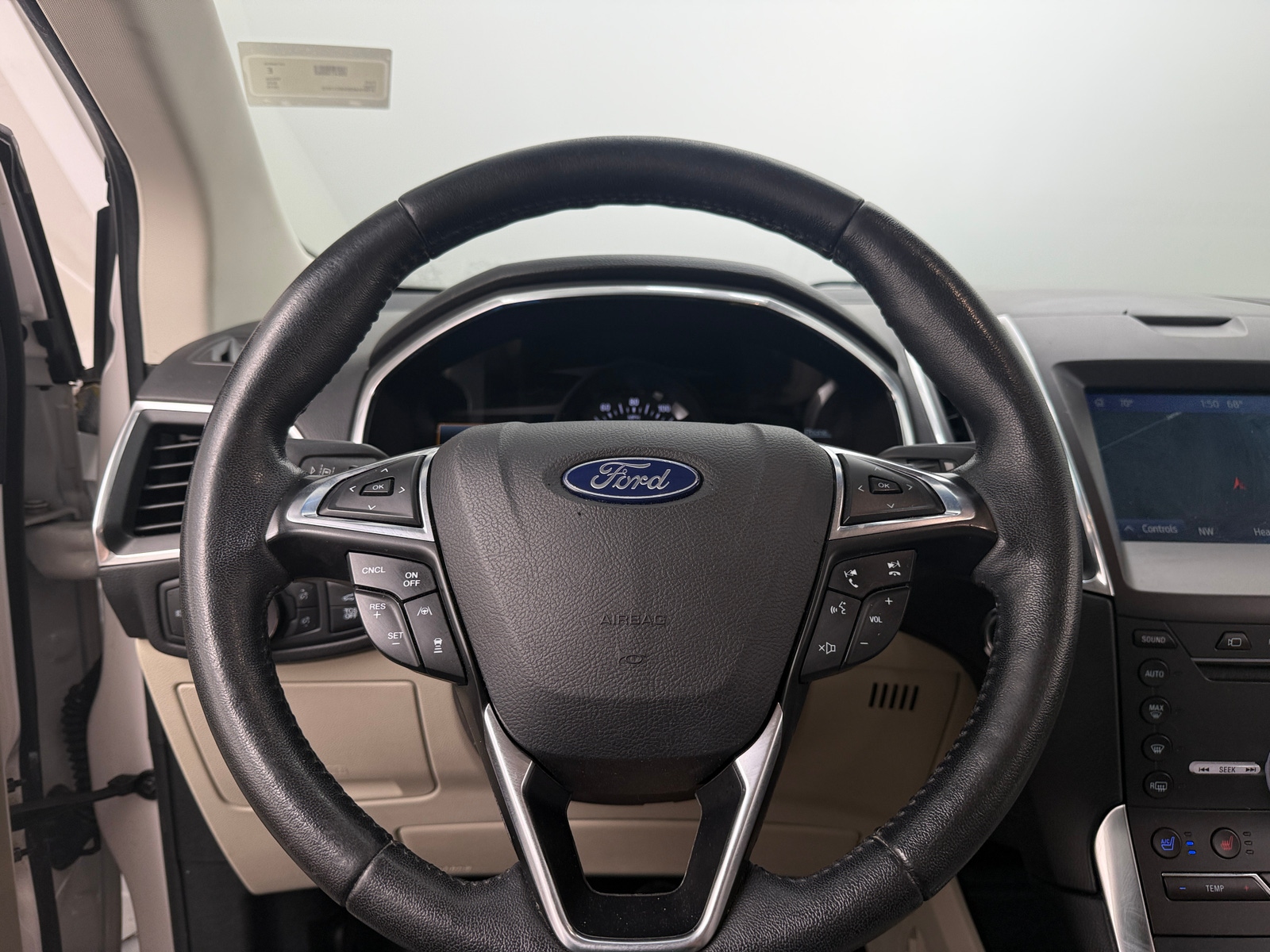 Thumbnail: 2019 Ford Edge - 4