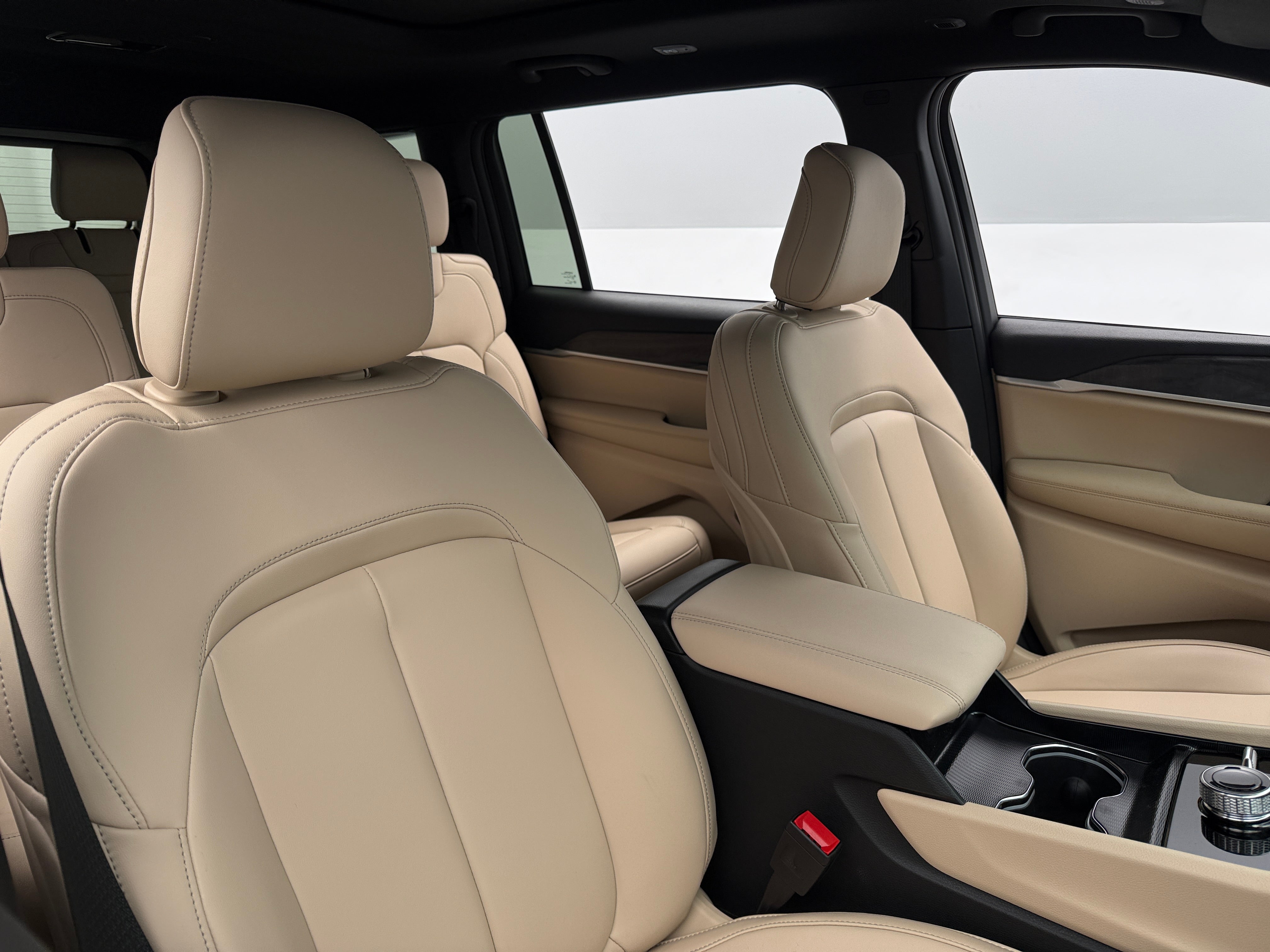 2026 Jeep Grand Cherokee L Limited 4x4's photo